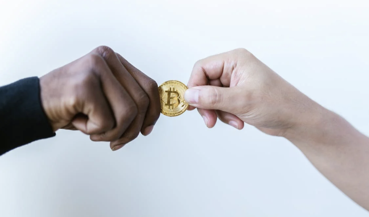 Как обменять крипту на наличные в Тбилиси